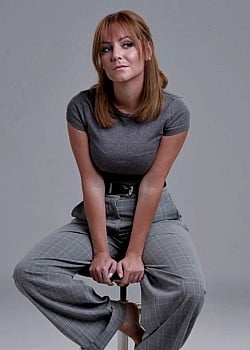 Naomi Lizundia